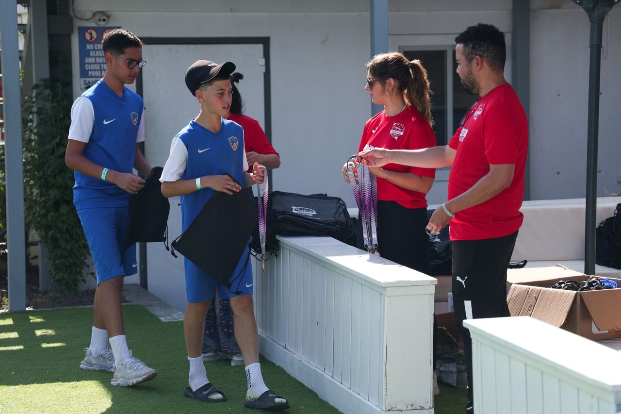 Acreditación de los equipos a su llegada al torneo